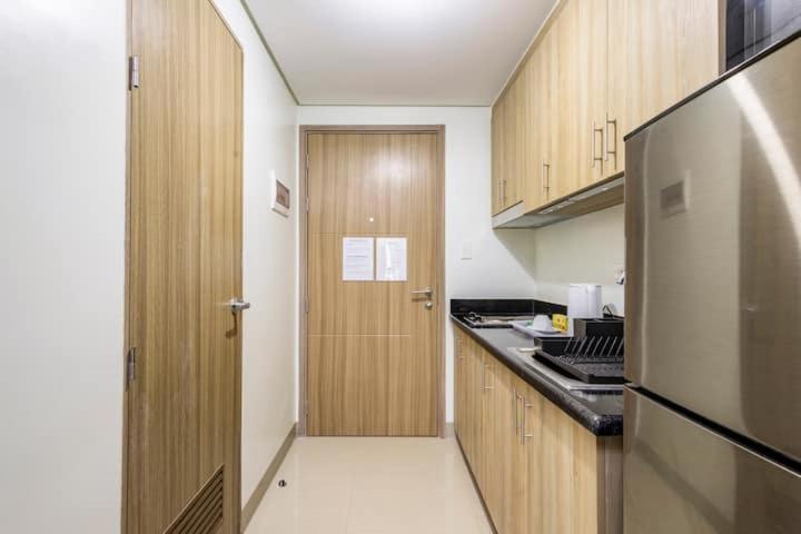 Shore 2 Residences 1Br Deluxe Room In Moa Complex Manille Extérieur photo