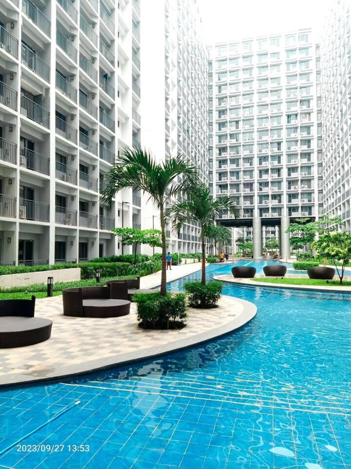 Shore 2 Residences 1Br Deluxe Room In Moa Complex Manille Extérieur photo